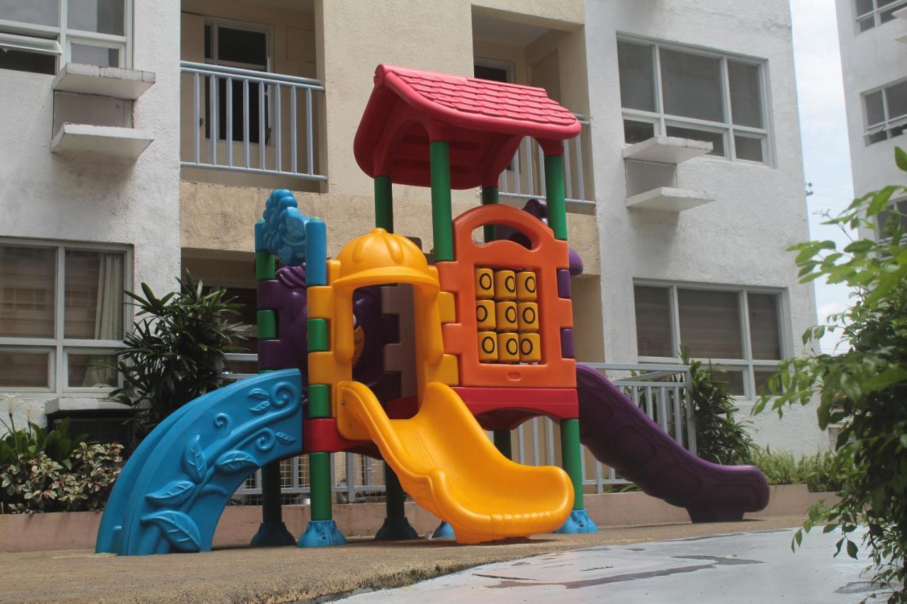 4Th Floor - Sea View Of Seawind Condominium Davao Exterior foto